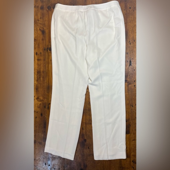 NWT! Lafayette 148 New York Barrow White Lined Pants size 16W- HAS MARKS - Picture 7 of 16